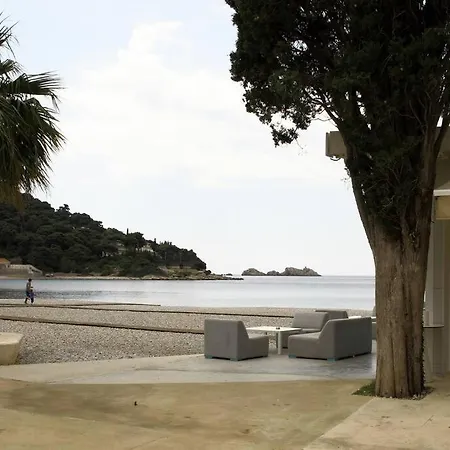 Holiday home Beachfront *